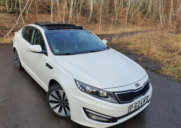 Kia Optima cena 33900 przebieg: 285000, rok produkcji 2012 z Wałbrzych małe 67